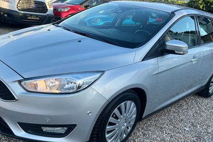 Ford Focus 80.000 km 8.999 &euro; Essen 45355