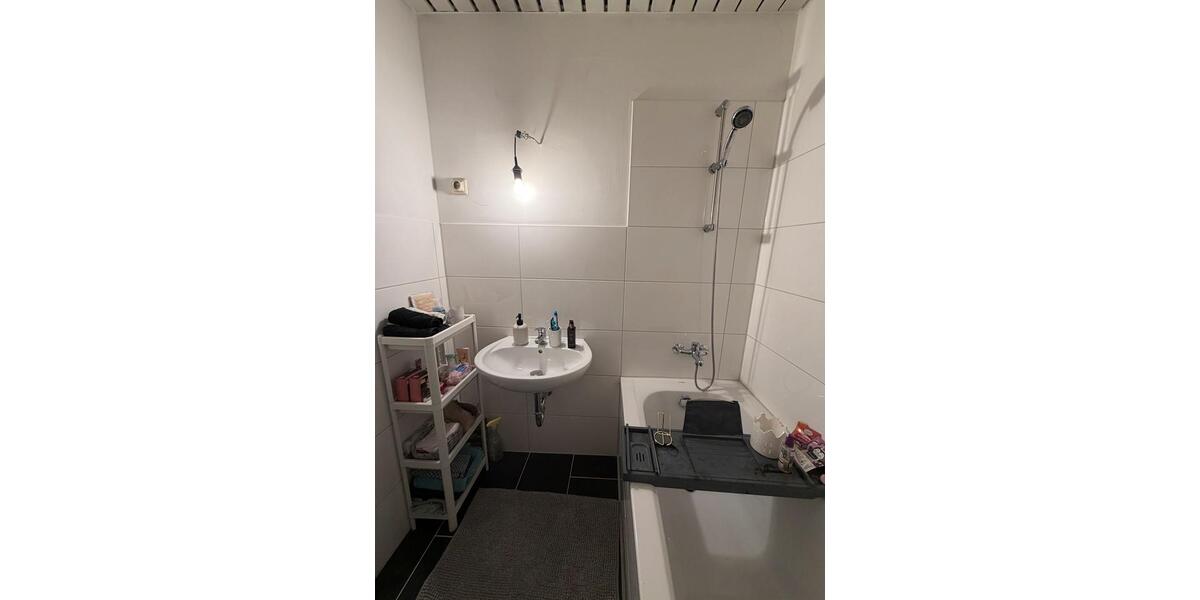 Etagenwohnung Bochum Laer - 2.5 Zimmer, 44 m&sup2;, 669&euro; | Angebot:25858753