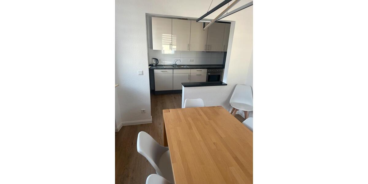 Etagenwohnung Essen Stadtbezirk III - 4.5 Zimmer, 80 m&sup2;, 1.100&euro; | Angebot:26048124