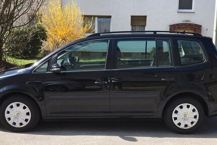 VW Touran 166.000 km 9.450 &euro; Bochum 44801