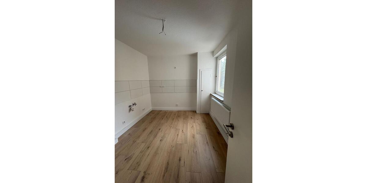 Etagenwohnung Essen Stadtbezirk II - 3 Zimmer, 74 m&sup2;, 800&euro; | Angebot:25143093