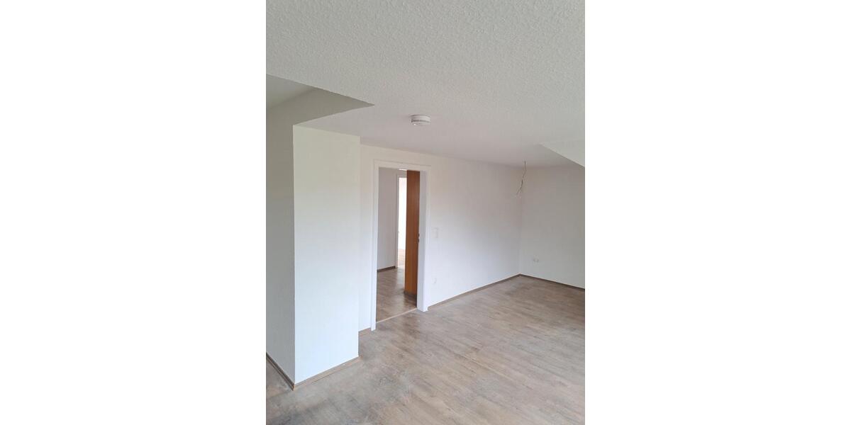 Dachgeschoßwohnung Essen Stadtbezirk IV - 2 Zimmer, 62 m&sup2;, 465&euro; | Angebot:26560437
