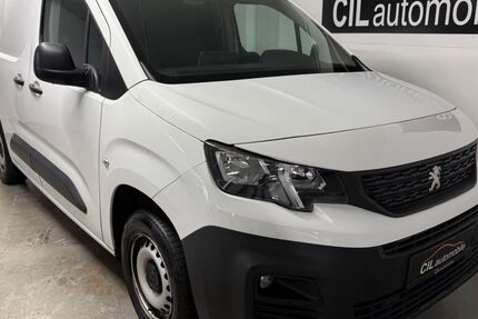 Peugeot Partner 153.230 km 8.990 &euro; Bottrop 46244