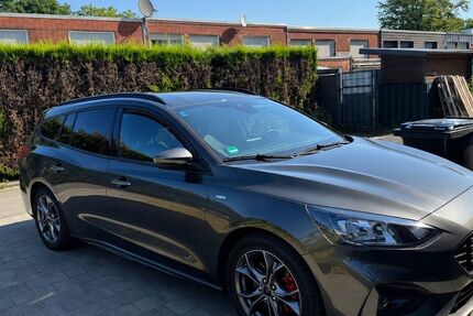 Ford Focus 45.000 km 19.900 &euro; Marl 45772