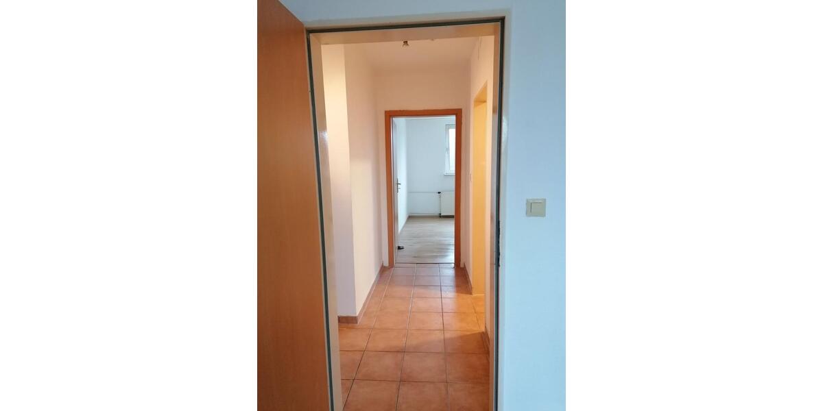 Dachgeschoßwohnung Gelsenkirchen - 3.5 Zimmer, 66 m&sup2;, 430&euro; | Angebot:25839834