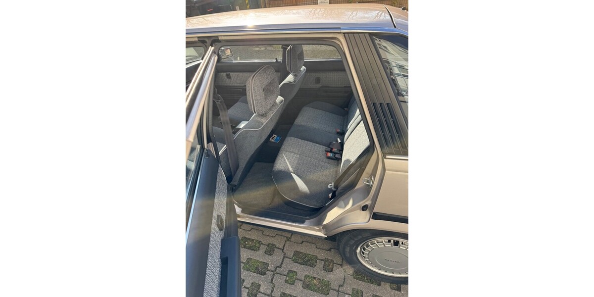 Toyota Carina II 31.698 km 5.500 &euro; Bochum 44787