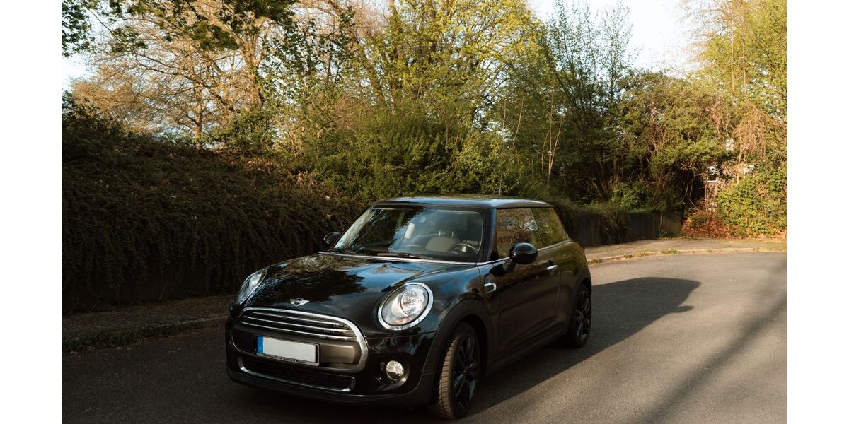 Mini ONE 68.810 km 13.100 &euro; Oberhausen 46119