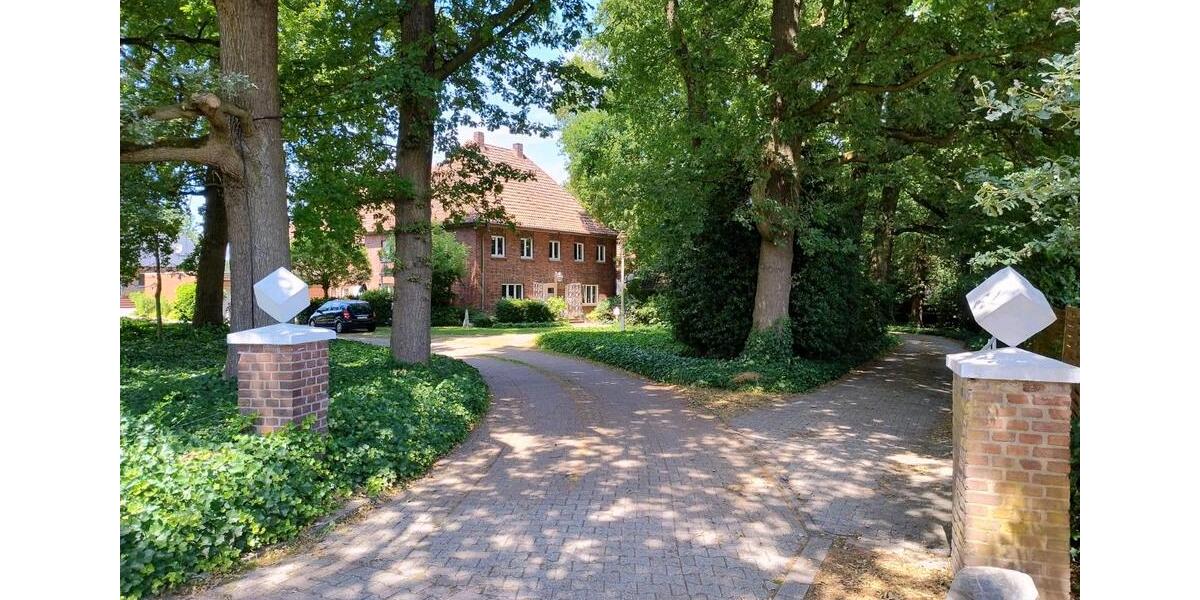 Erdgeschoßwohnung Bottrop Feldhausen - 3 Zimmer, 125 m&sup2;, 1.400&euro; | Angebot:24886214