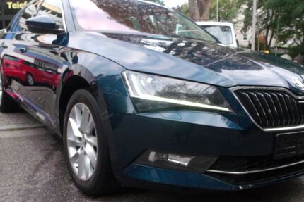 Skoda Superb 283.000 km 9.900 &euro; Essen 45276