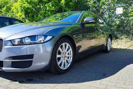 Jaguar XE 178.000 km 7.999 &euro; Hüls (Marl) 45772