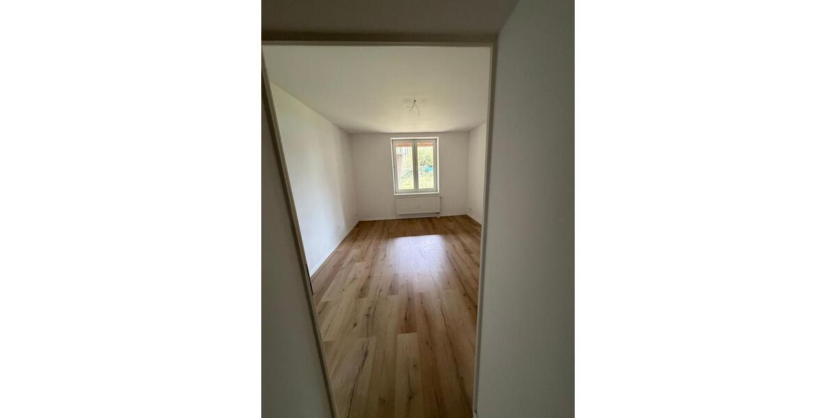 Etagenwohnung Gelsenkirchen Gelsenkirchen-Mitte - 1 Zimmer, 88 m&sup2;, 800&euro; | Angebot:25920221
