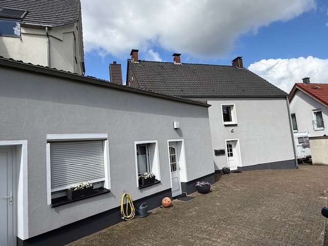 Einfamilienhaus Waltrop - 6 Zimmer, 168 m&sup2;, 339.000&euro; | Angebot:24733400