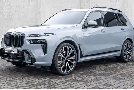 BMW X7 11.500 km 91.790 &euro; Velbert 42553