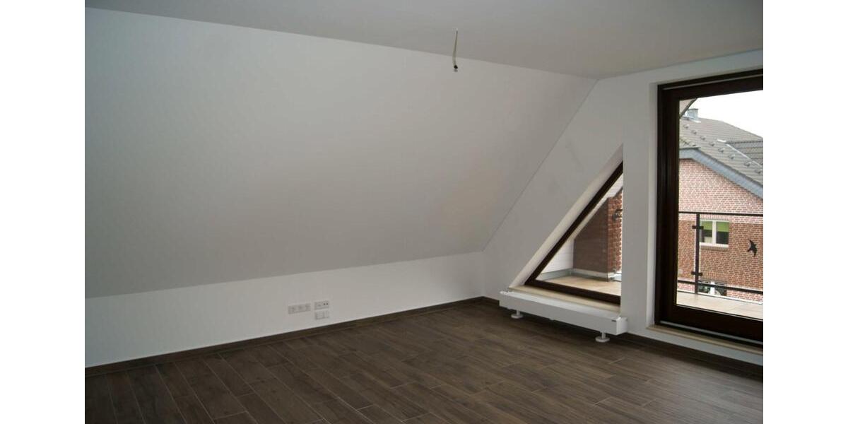 Dachgeschoßwohnung Oberhausen Alsfeld - 2 Zimmer, 60 m&sup2;, 780&euro; | Angebot:27608778