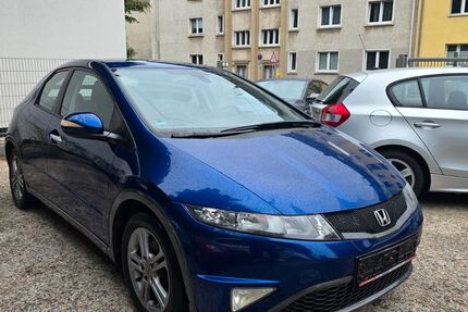 Honda Civic 152.000 km 5.800 &euro; Essen 45144
