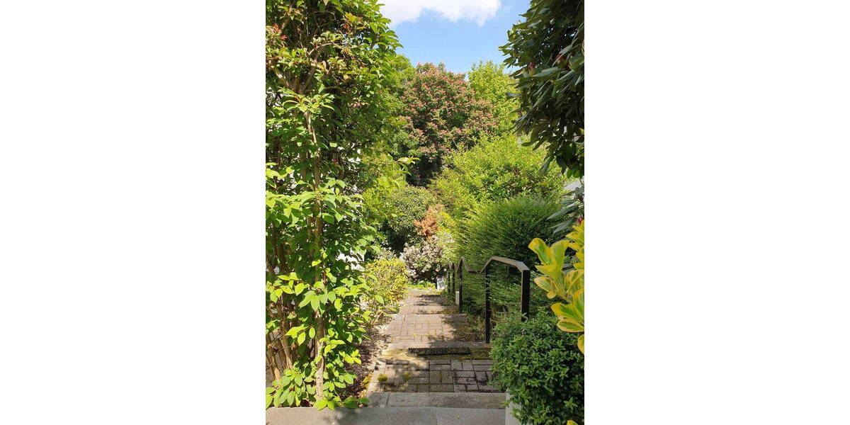 Einfamilienhaus Bochum Linden - 6 Zimmer, 249 m&sup2;, 624.000&euro; | Angebot:26702651