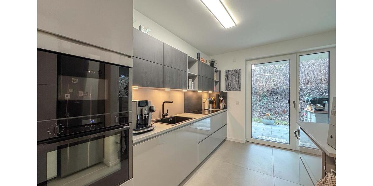 Etagenwohnung Bochum Bochum-Südwest - 3.5 Zimmer, 115 m&sup2;, 1.600&euro; | Angebot:25601211