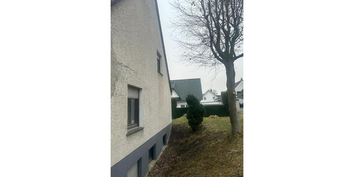 Etagenwohnung Dortmund Mengede - 3 Zimmer, 90 m&sup2;, 1.300&euro; | Angebot:25280119