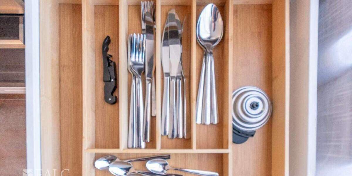 Zimmer Essen Stadtkern - 2 Zimmer, 70 m&sup2;, 1.500&euro; | Angebot:25698262