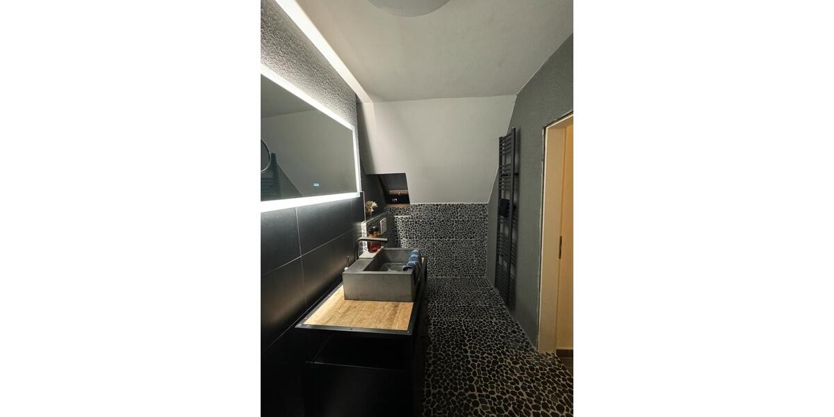 Etagenwohnung Dortmund Mengede - 5 Zimmer, 120 m&sup2;, 1.210&euro; | Angebot:22479509