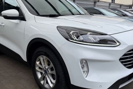 Ford Kuga 158.000 km 15.900 &euro; Herne 44649