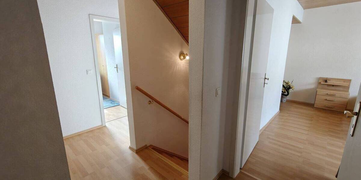 Doppelhaushälfte Recklinghausen Hochlarmark - 4 Zimmer, 96 m&sup2;, 195.000&euro; | Angebot:26417362
