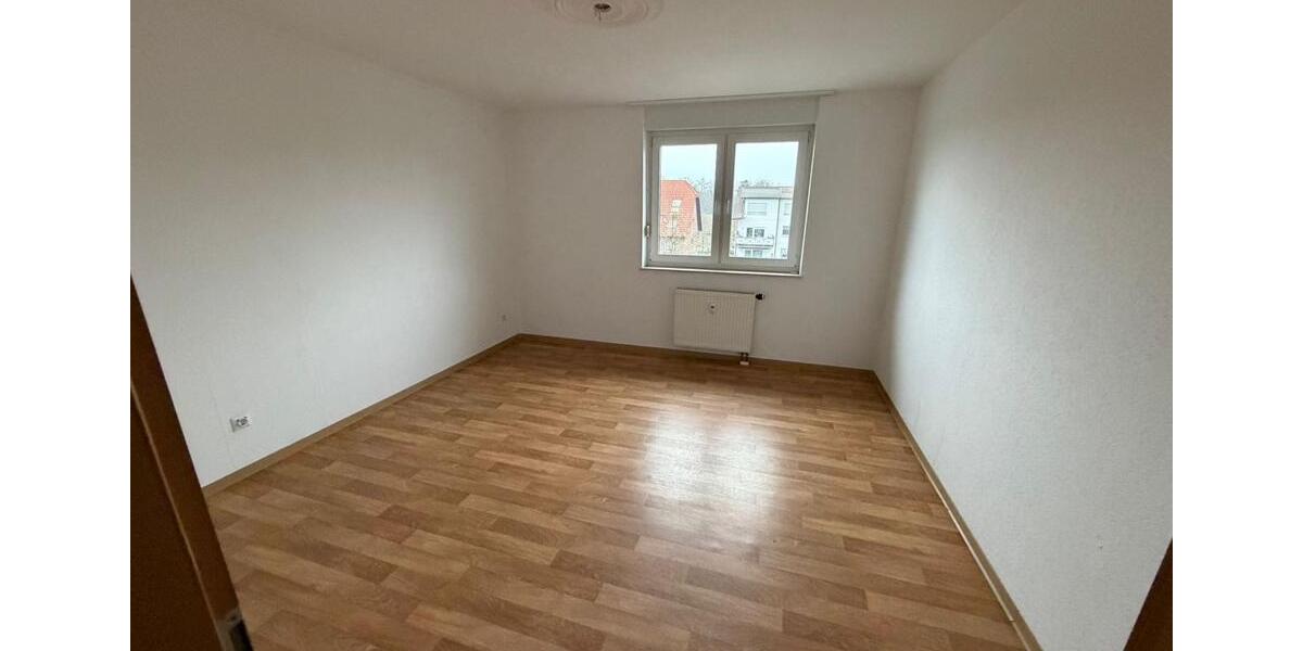 Etagenwohnung Dinslaken - 3.5 Zimmer, 79 m&sup2;, 1.100&euro; | Angebot:26023949