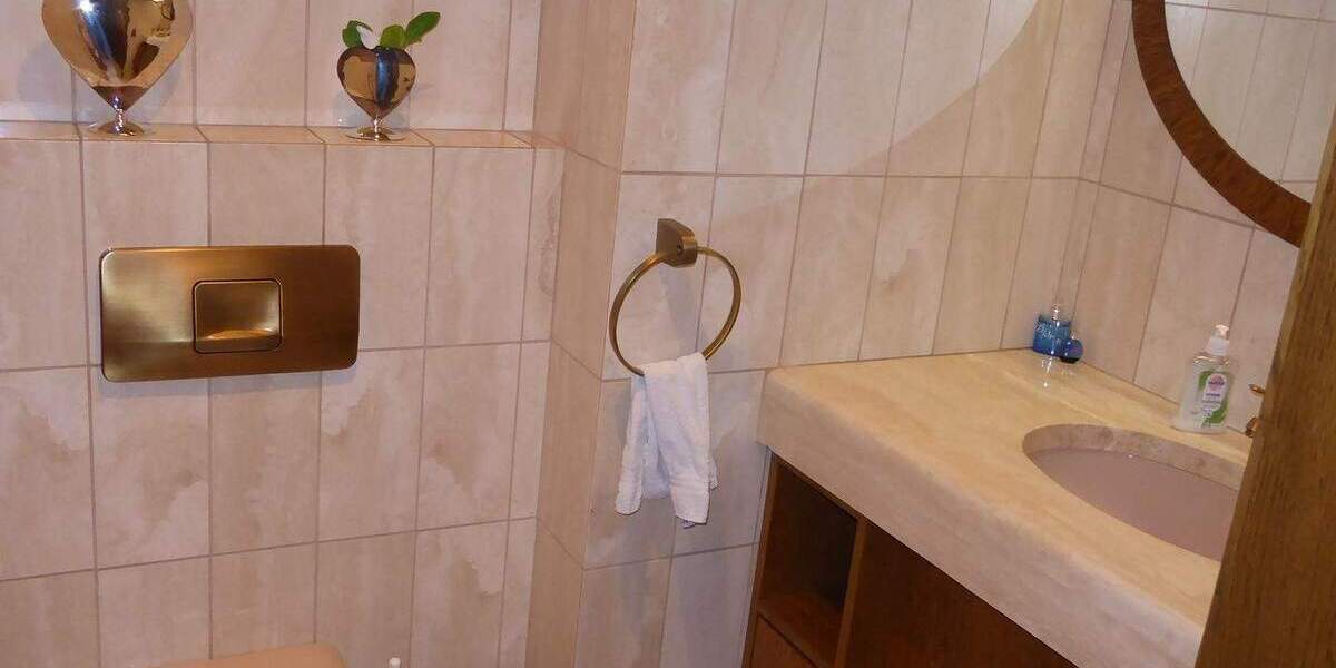 Etagenwohnung Dortmund Mitte - 3 Zimmer, 125 m&sup2;, 1.500&euro; | Angebot:25698606