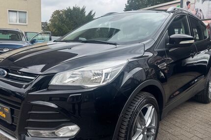 Ford Kuga 179.000 km 4.950 &euro; Essen 45355