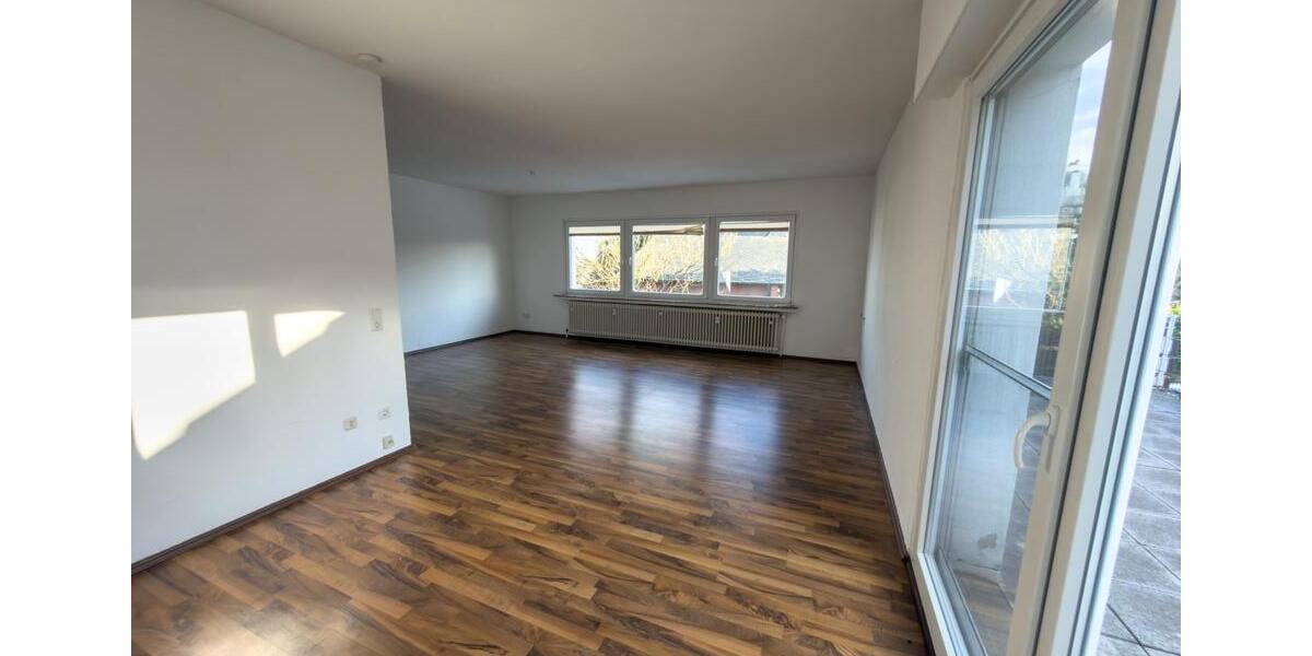 Etagenwohnung Dortmund Hörde - 2 Zimmer, 82 m&sup2;, 990&euro; | Angebot:26022998