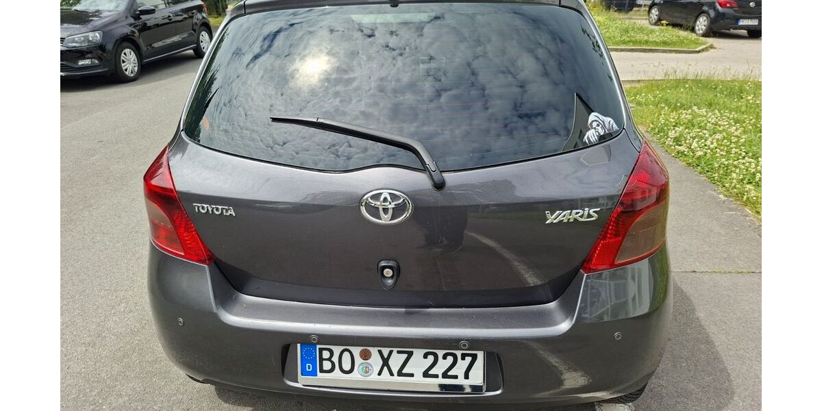 Toyota Yaris 92.000 km 4.200 &euro; Bochum 44807