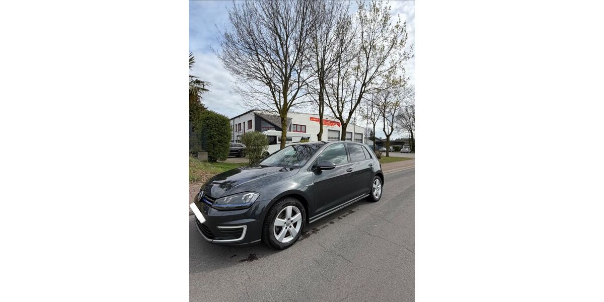 VW Golf 120.300 km 13.690 &euro; Selm 59379
