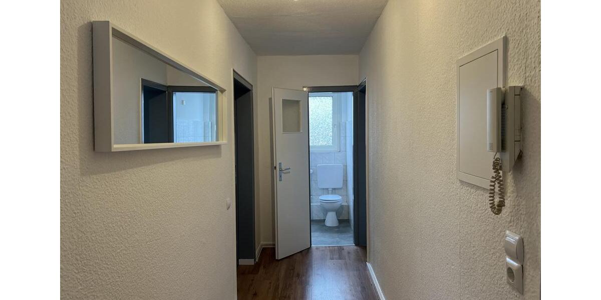 Dachgeschoßwohnung Hattingen - 2.5 Zimmer, 63 m&sup2;, 580&euro; | Angebot:25614451