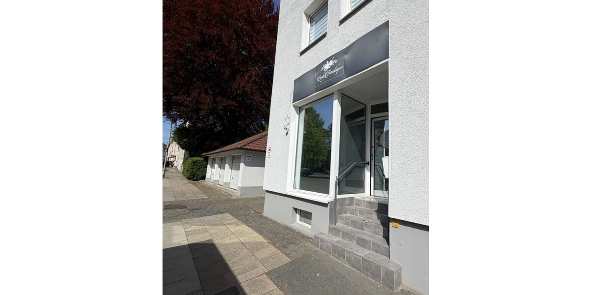 Kosmetik Büro Ladenlokal Agentur Praxis in Essen-Borbeck, 25 qm, hell und freundlich renoviert - Gewerbeobjekt Essen Bergeborbeck | Angebot:26296237