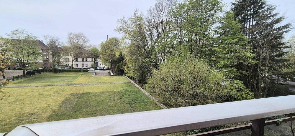 Etagenwohnung Essen Stadtwald - 2 Zimmer, 72 m&sup2;, 222.000&euro; | Angebot:26128173