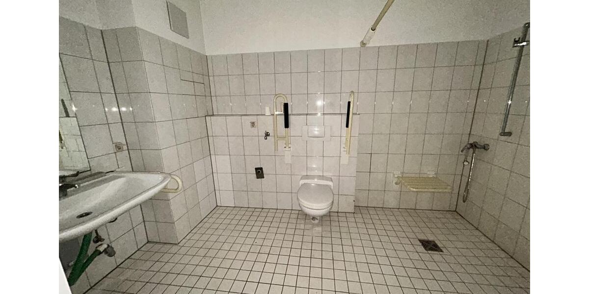 Erdgeschoßwohnung Essen Stadtbezirk VII - 2.5 Zimmer, 62 m&sup2;, 396&euro; | Angebot:26042962