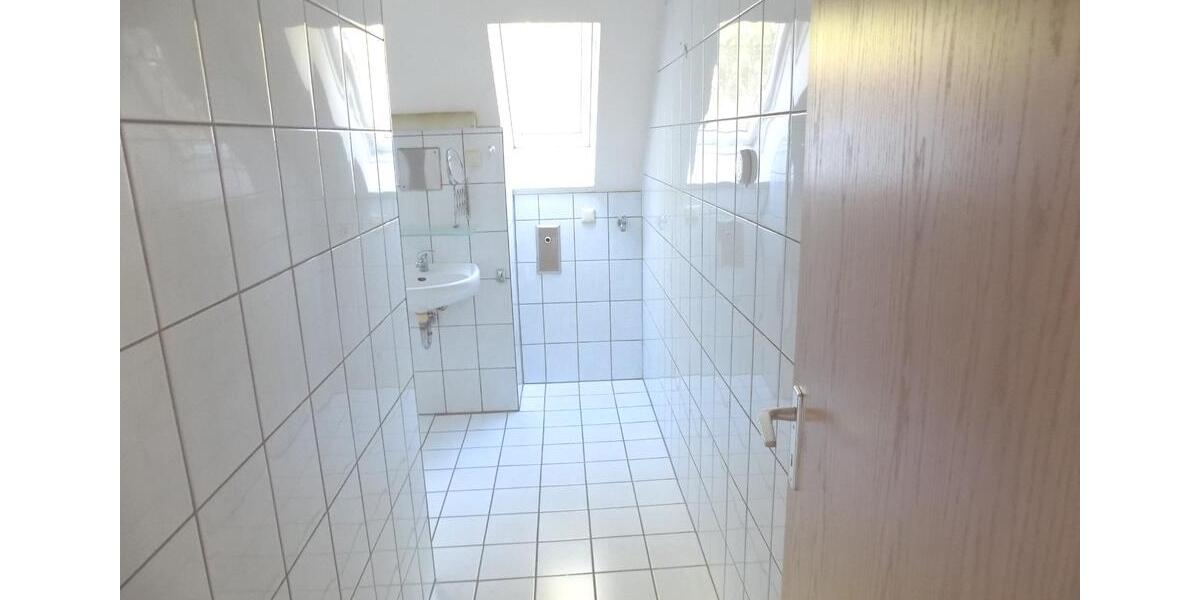 Dachgeschoßwohnung Herne Wanne - 1.5 Zimmer, 51 m&sup2;, 390&euro; | Angebot:25102137