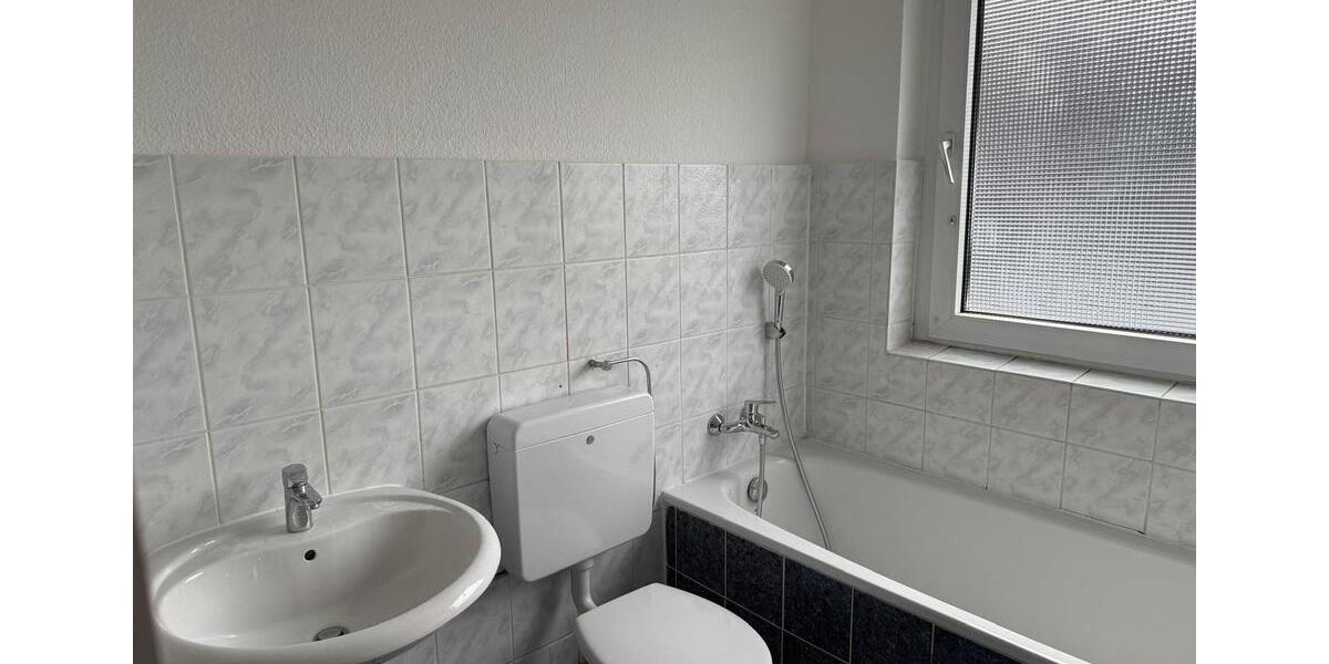 Dachgeschoßwohnung Recklinghausen Hillerheide - 3 Zimmer, 83 m&sup2;, 460&euro; | Angebot:25649489