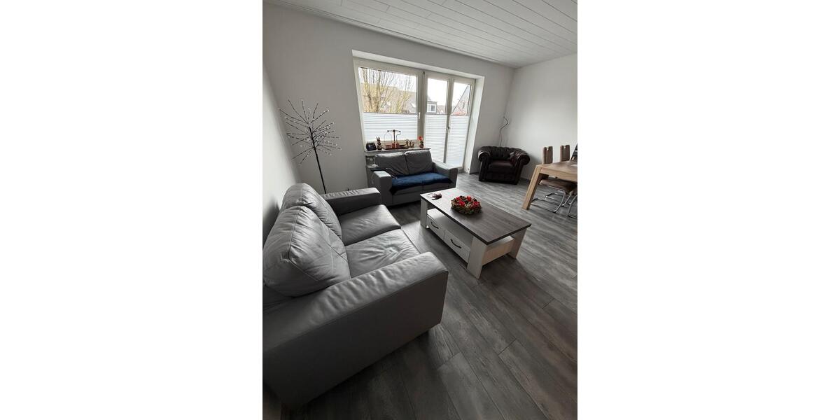 Etagenwohnung Gelsenkirchen Erle - 2.5 Zimmer, 68 m&sup2;, 820&euro; | Angebot:26476687