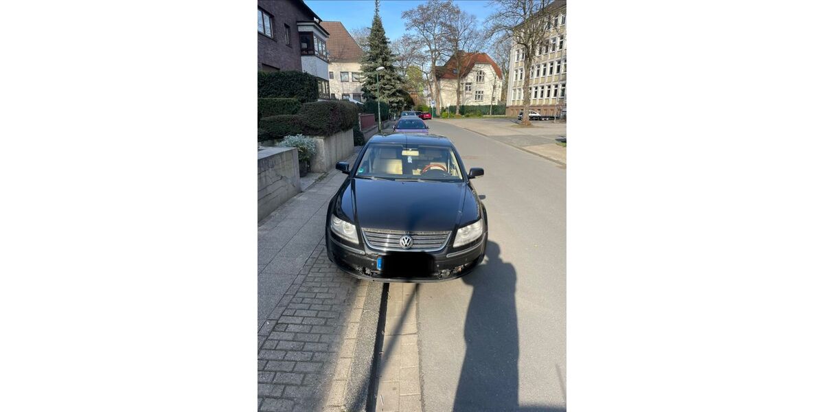 VW Phaeton 235.632 km 1.800 &euro; Essen 45327