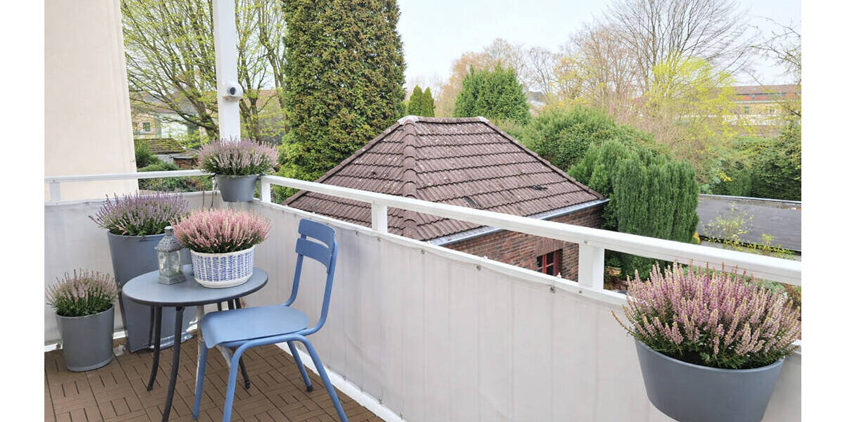 Recklinghausen-West! Helle, großzügige Altbauwohnung mit Balkon in zentraler Lage! - Etagenwohnung Recklinghausen Stadtmitte | Angebot:26056164