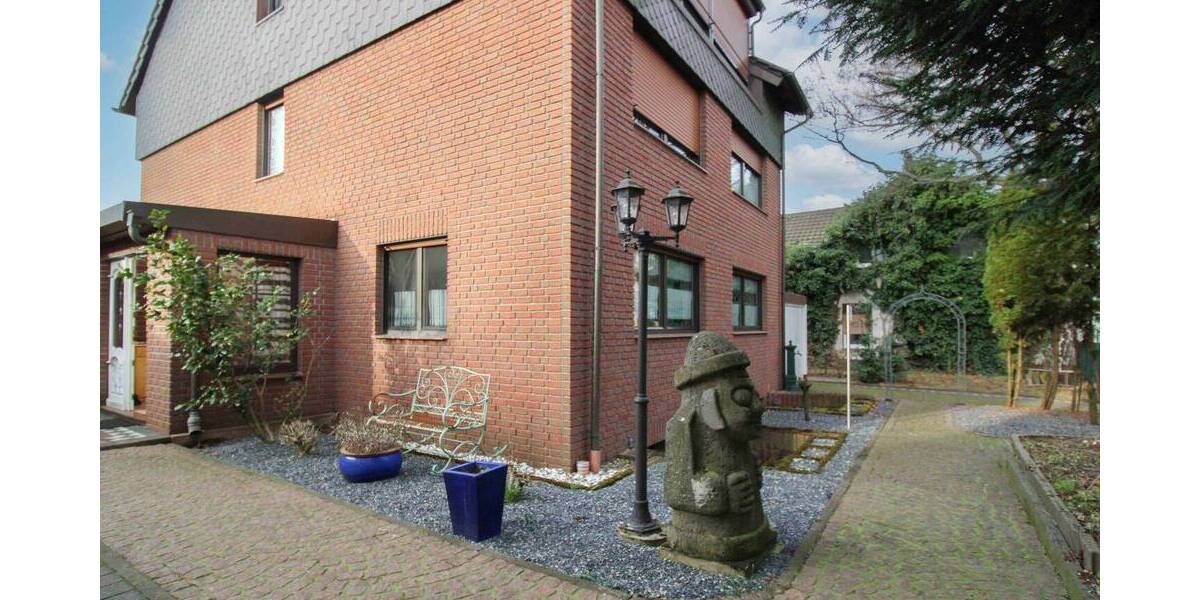 Einfamilienhaus Essen Frintrop - 6 Zimmer, 266 m&sup2;, 940.000&euro; | Angebot:26244882