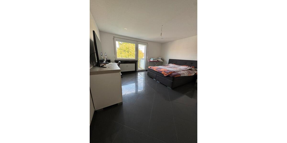 Etagenwohnung Gelsenkirchen Ückendorf - 5 Zimmer, 130 m&sup2;, 240.000&euro; | Angebot:20245706