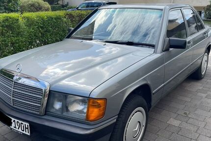 Mercedes-Benz 190 234.000 km 8.000 &euro; Mülheim 45481