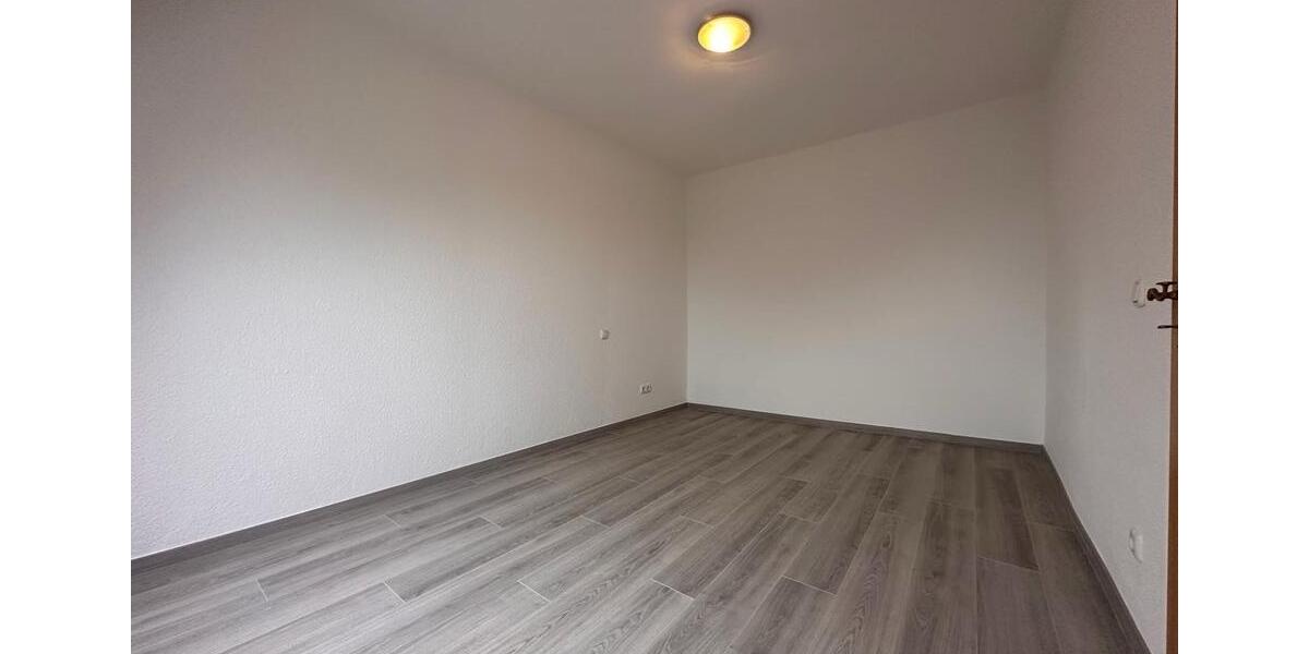 Dachgeschoßwohnung Essen Stadtbezirk VIII - 2 Zimmer, 54 m&sup2;, 540&euro; | Angebot:26413471