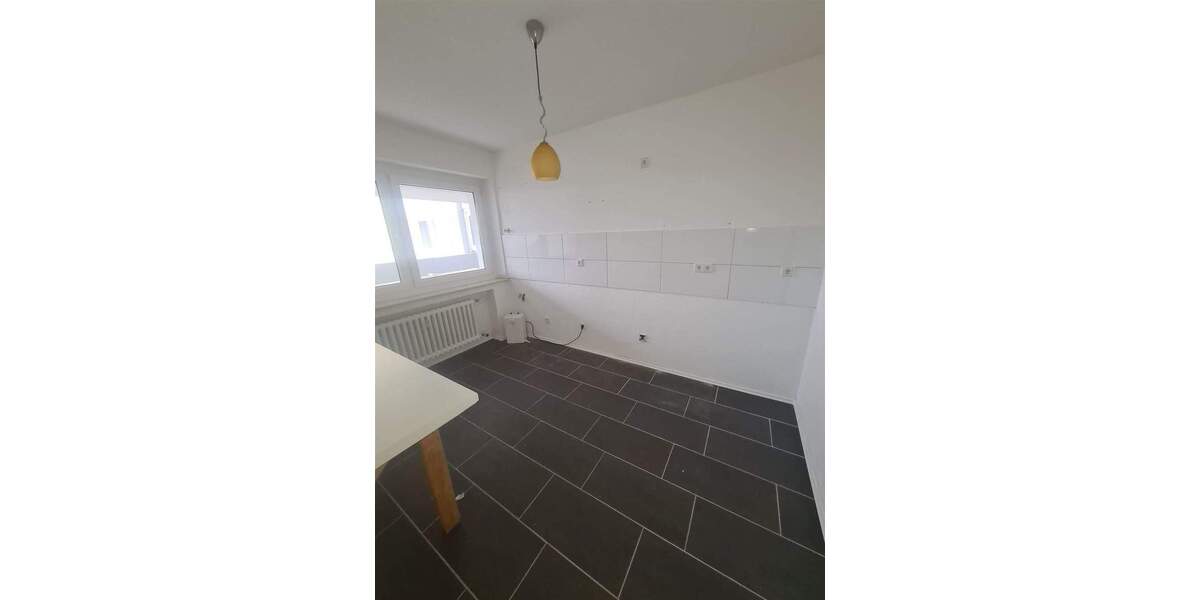Etagenwohnung Dinslaken Innenstadt - 3 Zimmer, 81 m&sup2;, 630&euro; | Angebot:25740269