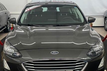 Ford Focus 59.000 km 14.999 &euro; Oberhausen 46049
