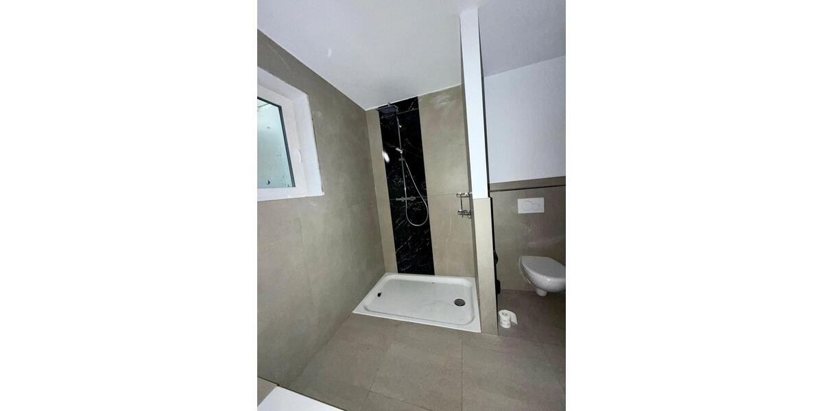 Etagenwohnung Mülheim an der Ruhr Heißen - 1 Zimmer, 70 m&sup2;, 850&euro; | Angebot:25920012