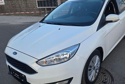 Ford Focus 88.000 km 8.990 &euro; Gelsenkirchen 45884