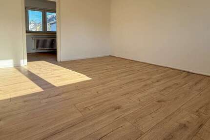 Wohnung Velbert - 3 Zimmer, 72 m&sup2;, 650&euro; | Angebot:25879820